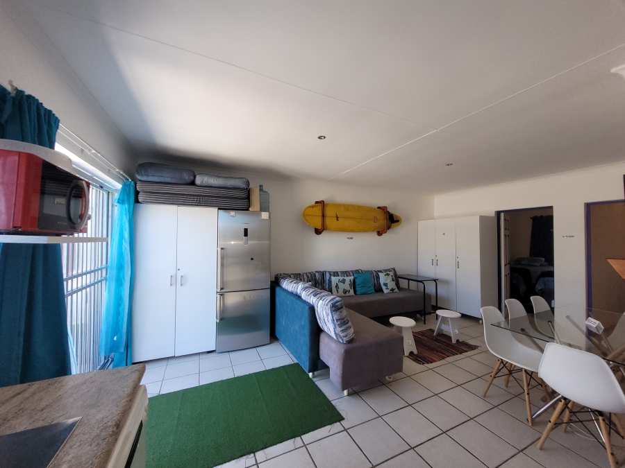 To Let 2 Bedroom Property for Rent in Jeffreys Bay Central Eastern Cape